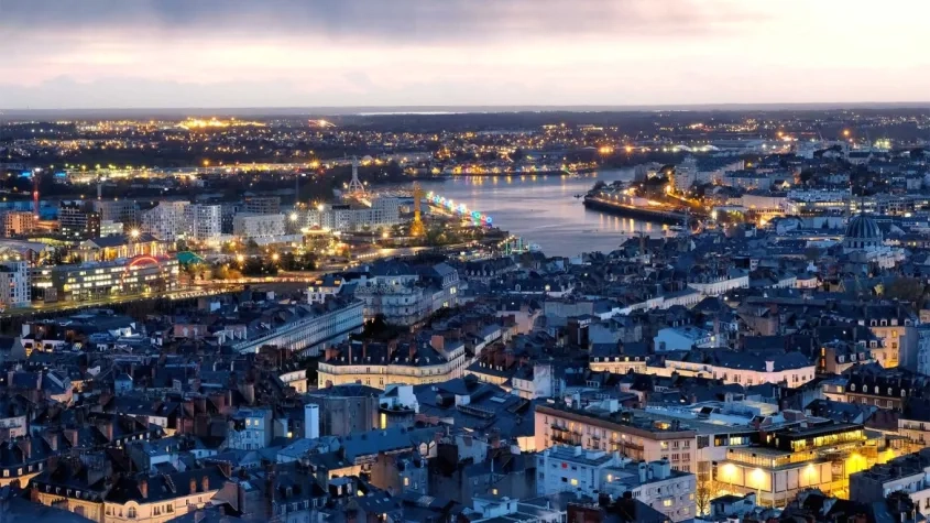 Vue aérienne de Nantes à partir du site de Nantes-Métropole
