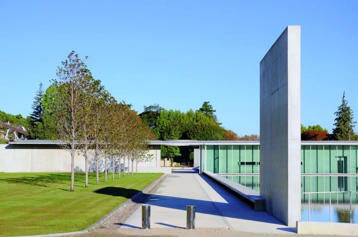 Chateau Lacoste, Le-Puy-Sainte-Réparade (13) - Gabrielle VOINOT photogr. DR