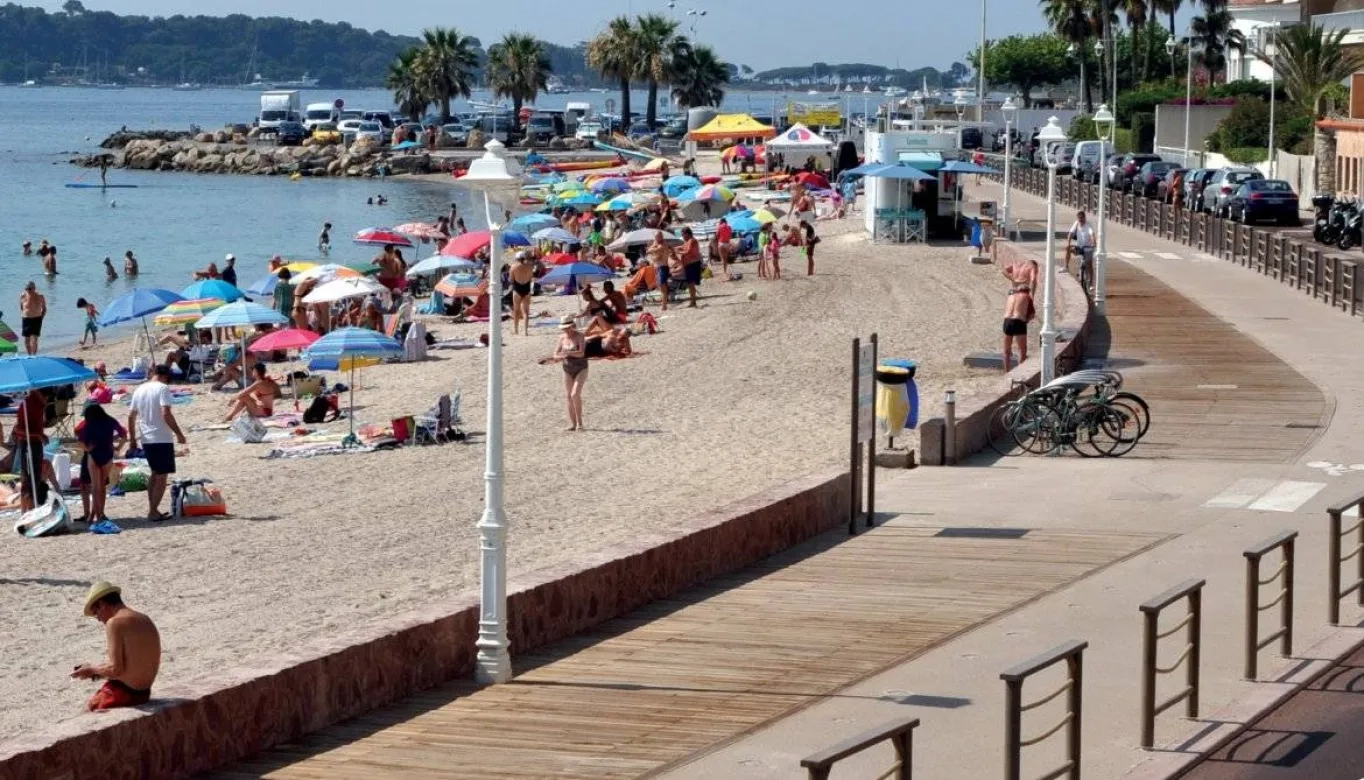 Cannes_Photo1.jpg 