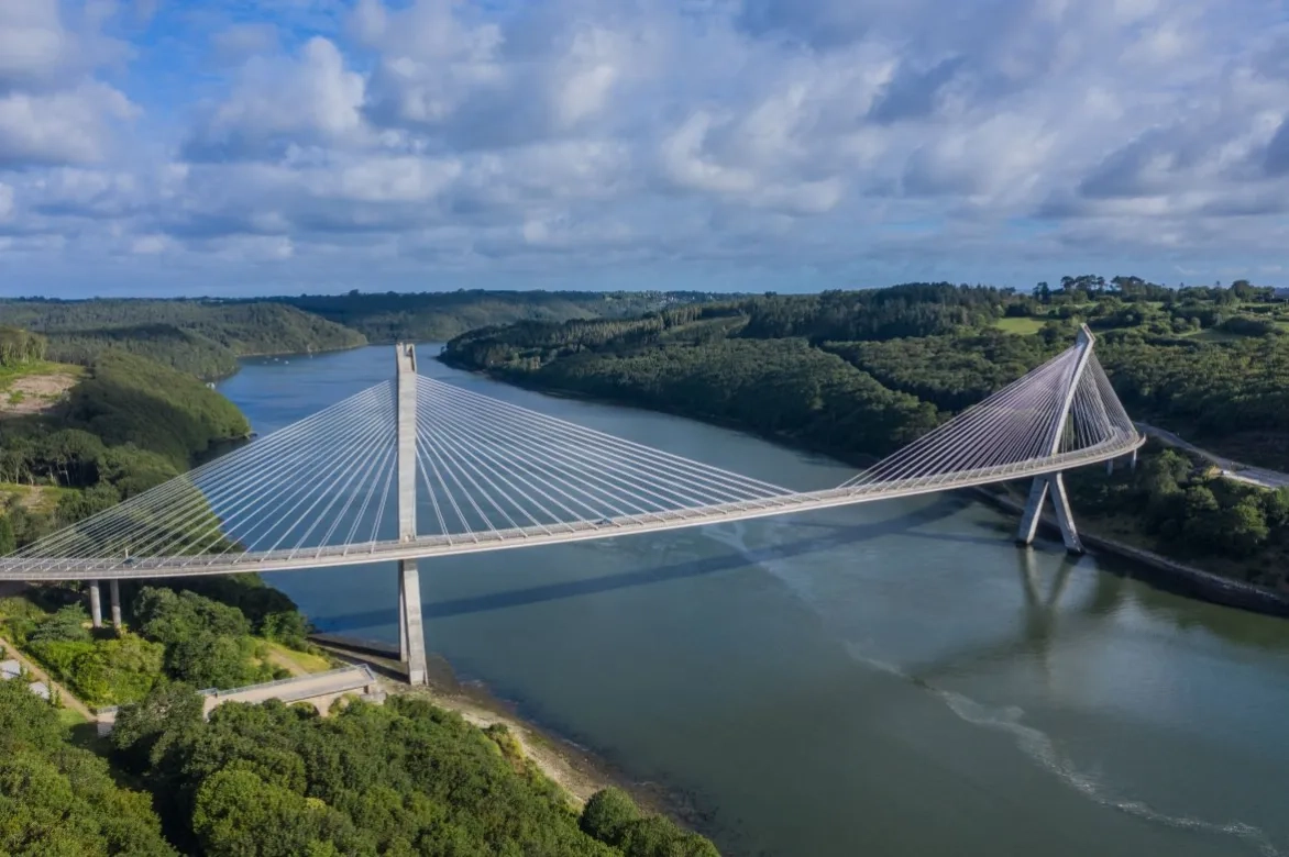 Pont de Térénez achevé