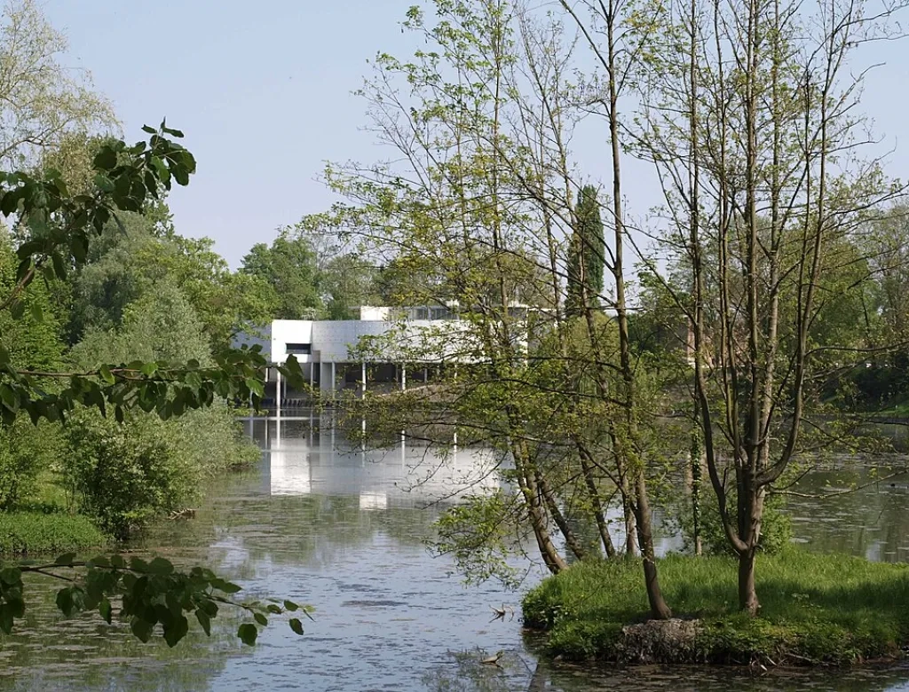 Arrière de l'Historial de la Grande Guerre, Péronne. (c) CC BY-SA 3.0 (Photographe DestinationHauteSomme)